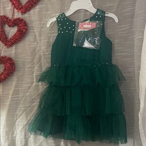 btween Emerald Green Ruffled Dress with matching bow and  Pearl Accents